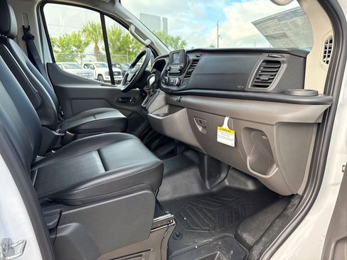 New 2025 Ford Transit 150 Low Roof image 21