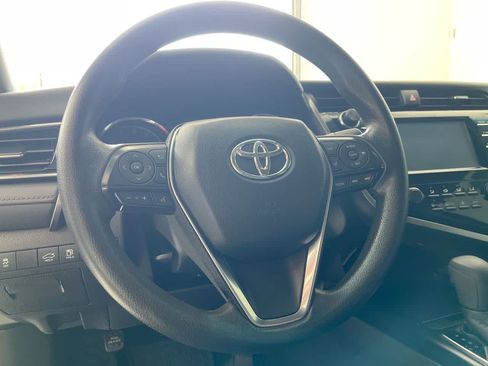 Used 2019 Toyota Camry LE FWD image 14