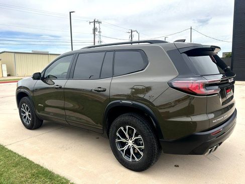 Used 2024 GMC Acadia AT4 AWD/4WD image 9