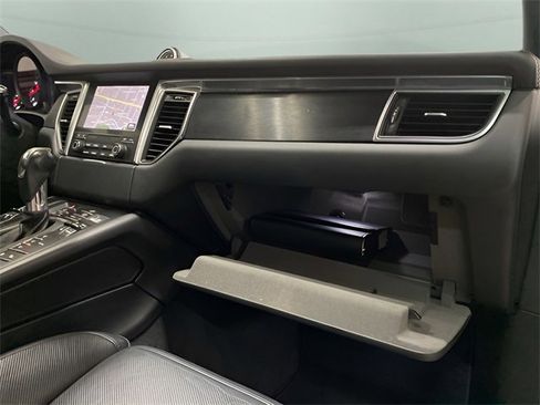 Used 2017 Porsche Macan GTS w/ Premium Package Plus image 74