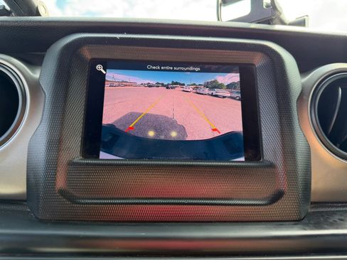 Used 2020 Jeep Gladiator Sport w/ Quick Order Package 24S image 22