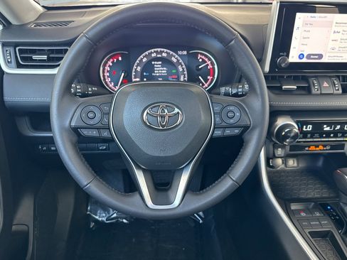 Used 2023 Toyota RAV4 XLE Premium FWD image 27