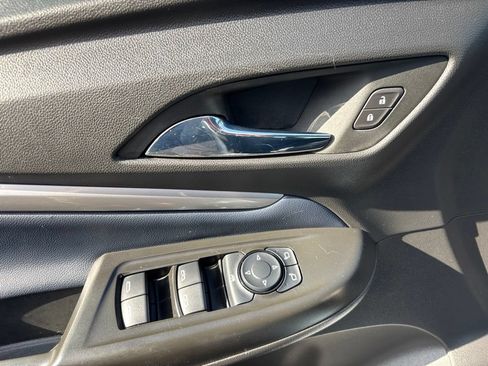 Used 2023 Chevrolet Bolt EUV Premier FWD image 19