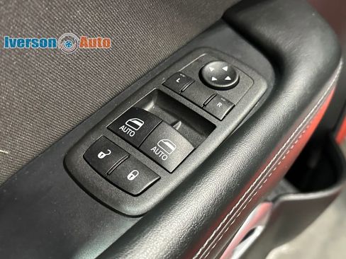 Used 2023 Dodge Challenger SXT w/ Blacktop Package image 14