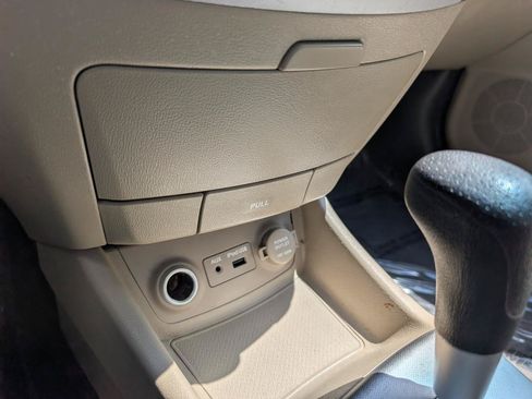 Used 2009 Hyundai Elantra GLS FWD image 22