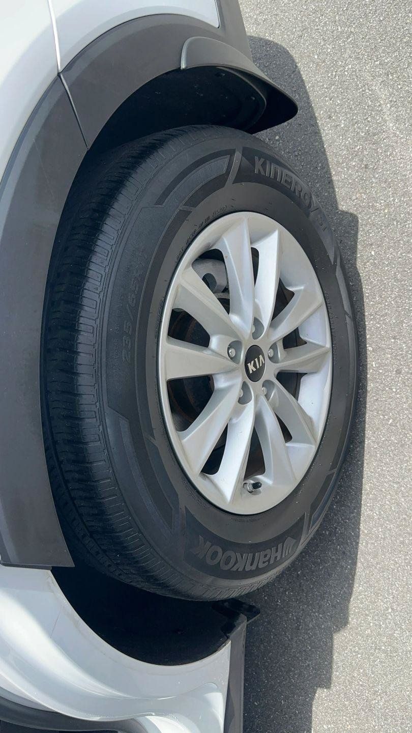 Used 2019 Kia Sorento FWD w/ LX Convenience Package image 14