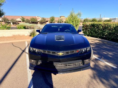 Used 2014 Chevrolet Camaro SS w/ SS Performance Package RWD image 2