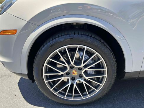Used 2020 Porsche Cayenne E-Hybrid AWD/4WD image 97
