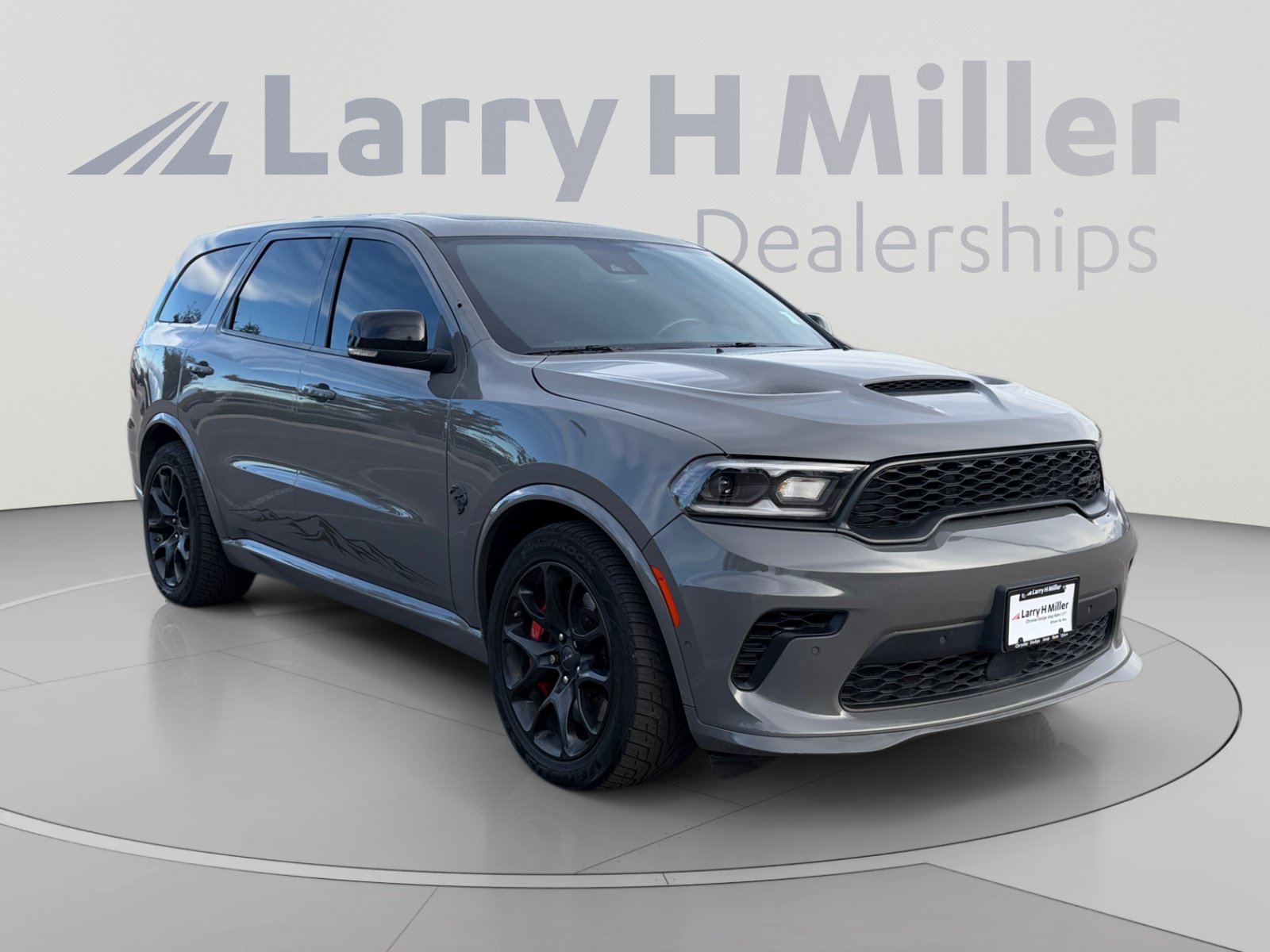 Used 2021 Dodge Durango SRT Hellcat w/ Technology Group AWD/4WD image 8