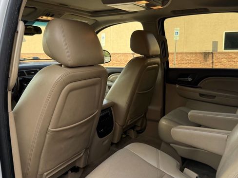 Used 2012 GMC Yukon XL Denali image 13