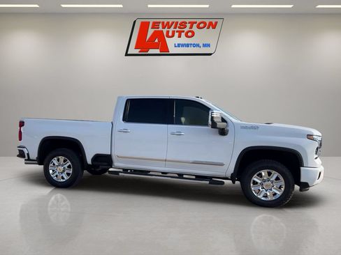 Used 2024 Chevrolet Silverado 3500 High Country AWD/4WD image 6