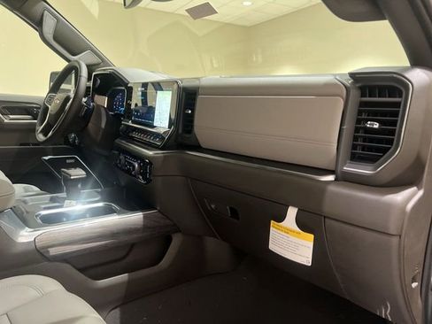 New 2026 Chevrolet Silverado 1500 LTZ w/ Z71 Off-Road Package AWD/4WD image 26