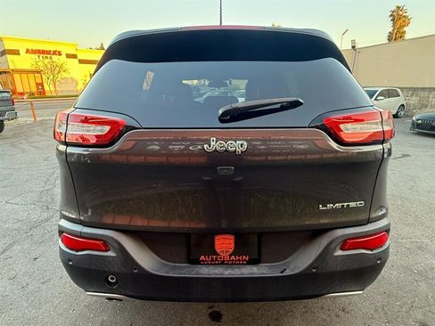Used 2016 Jeep Cherokee Limited FWD image 10
