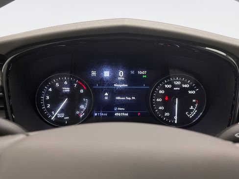 Used 2023 Cadillac XT6 Premium Luxury w/ Technology Package AWD/4WD image 9