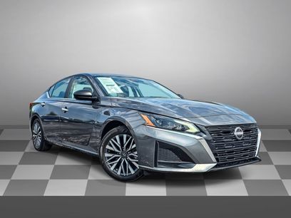Used 2025 Nissan Altima 2.5 SV