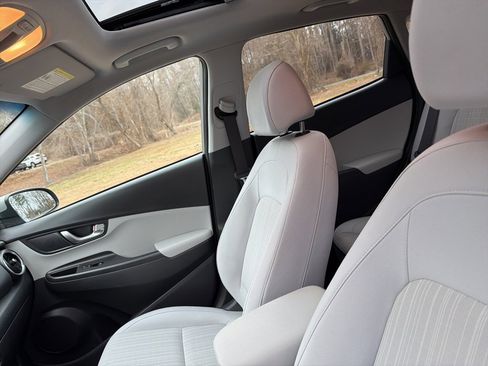 Used 2023 Hyundai Kona SEL w/ Convenience Package image 10