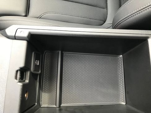 Used 2025 BMW i4 xDrive40i w/ Premium Package image 35