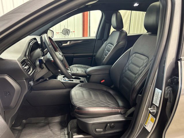 Used 2024 Ford Escape ST-Line Elite w/ Premium Technology Package AWD/4WD image 13