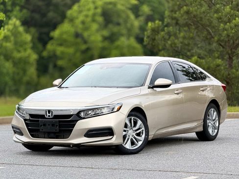 Used 2018 Honda Accord LX image 8