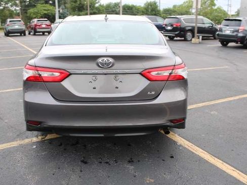 Used 2019 Toyota Camry LE FWD image 6