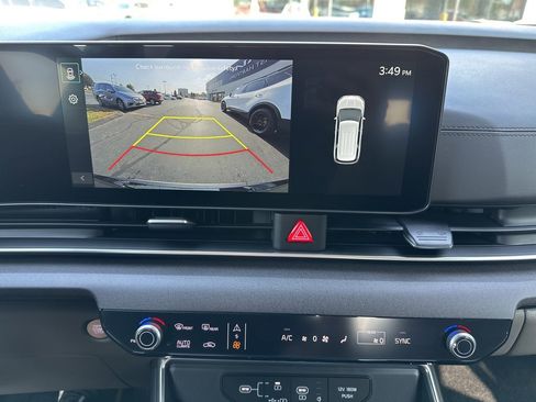 New 2026 Kia Carnival EX image 34