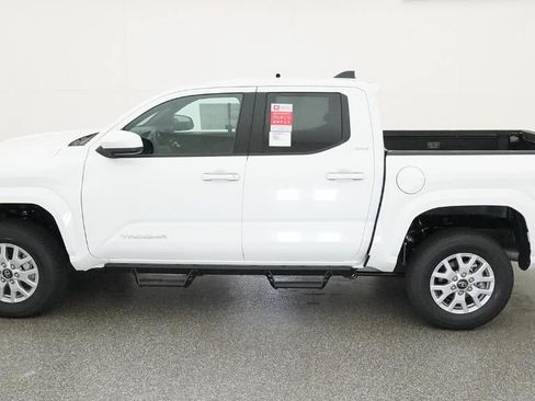 New 2026 Toyota Tacoma SR5 AWD/4WD image 3