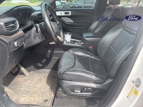 Used 2020 Ford Explorer Platinum w/ Premium Technology Package AWD/4WD image 5