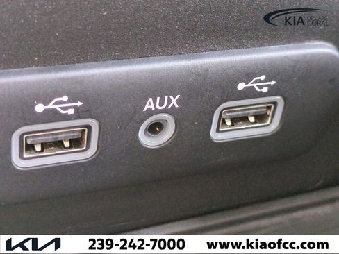 Used 2022 RAM 1500 Classic SLT w/ Electronics Convenience Group image 20