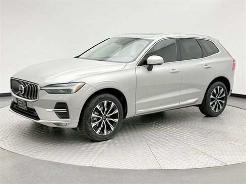 Certified 2023 Volvo XC60 B5 Plus w/ Climate Package image 1