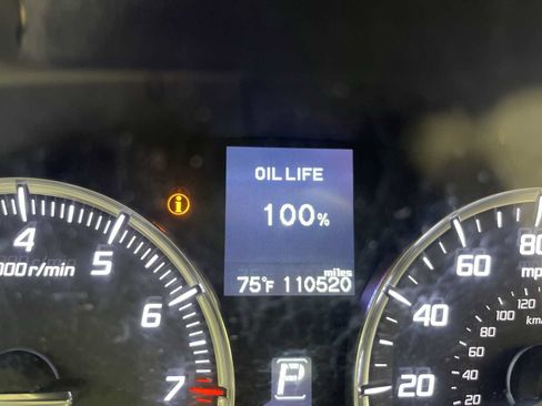 Used 2016 Acura TLX FWD image 18