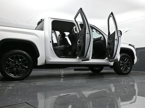 Used 2024 Toyota Tundra Limited w/ TRD Off-Road Package AWD/4WD image 40
