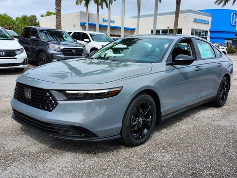 New 2025 Honda Accord SE image 3