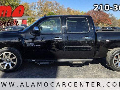 Used 2011 Chevrolet Silverado 1500 LT w/ Texas Edition image 2