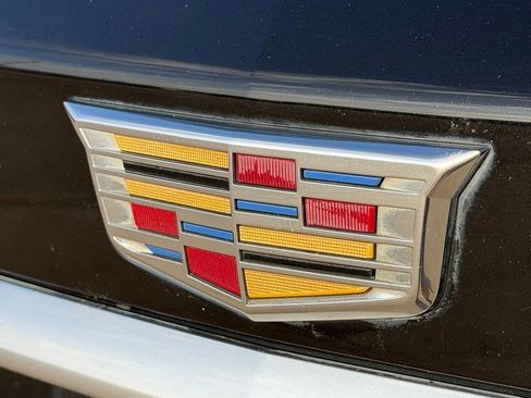 Used 2022 Cadillac XT6 Premium Luxury FWD image 10