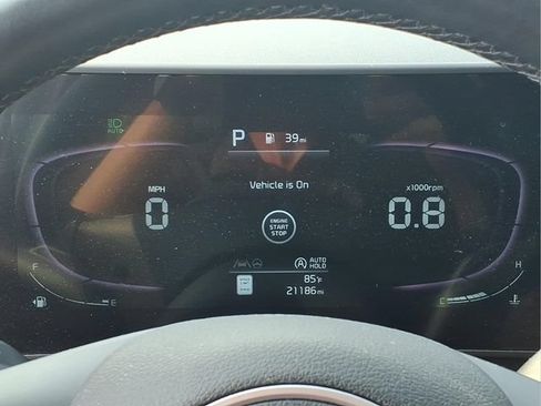 Used 2023 Kia Sportage EX AWD/4WD image 12