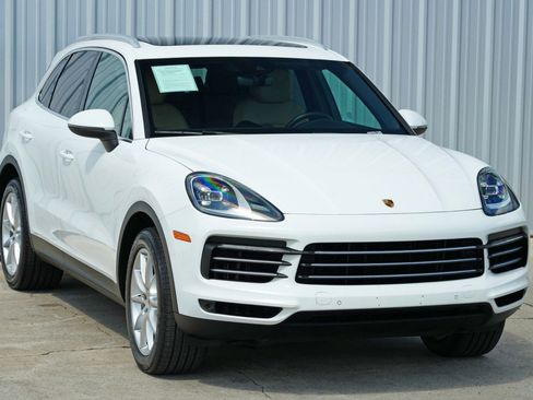 Used 2022 Porsche Cayenne image 58