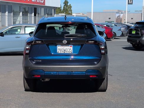 Certified 2026 Nissan Kicks SV image 9