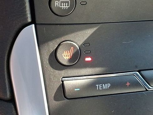 Used 2015 Ford Edge Titanium FWD image 24