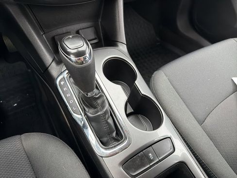 Used 2017 Chevrolet Cruze LT w/ Convenience Package image 24