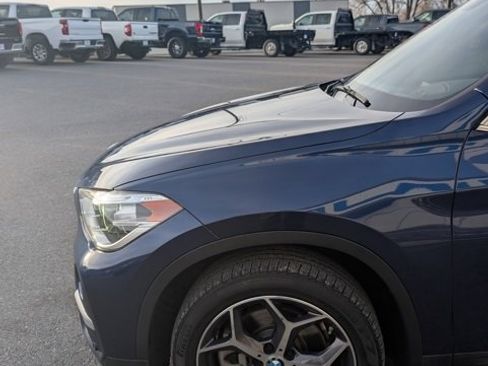 Used 2019 BMW X1 xDrive28i w/ Convenience Package image 4