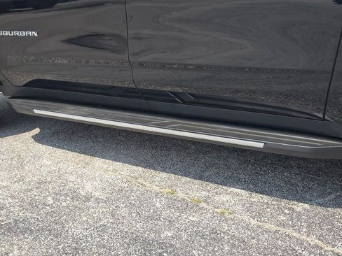 New 2025 Chevrolet Suburban Premier w/ Sun And Tow Package image 17