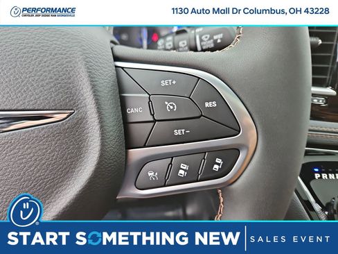 New 2026 Chrysler Pacifica Pinnacle w/ Trailer Tow Group image 32