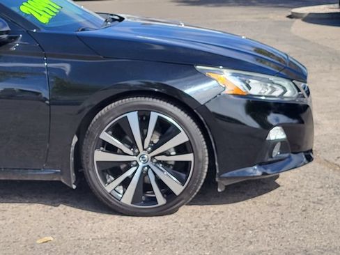Used 2019 Nissan Altima 2.5 Platinum FWD image 4