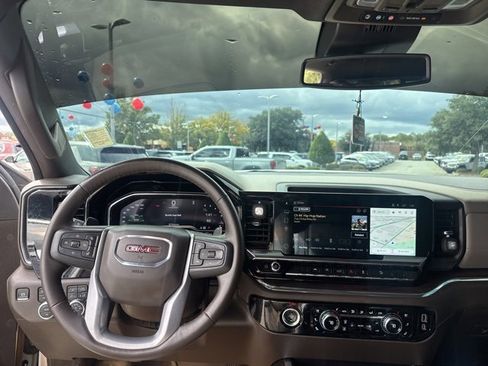 Used 2023 GMC Sierra 1500 SLT w/ SLT Premium Package image 10