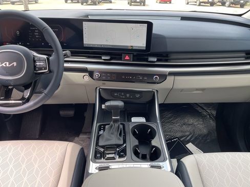 New 2026 Kia Carnival SX FWD image 12