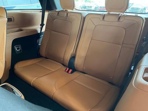Used 2020 Lincoln Aviator Black Label Grand Touring w/ Class IV Trailer Tow Package AWD/4WD image 16
