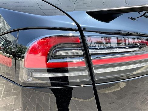 Used 2022 Tesla Model S Plaid AWD/4WD image 26