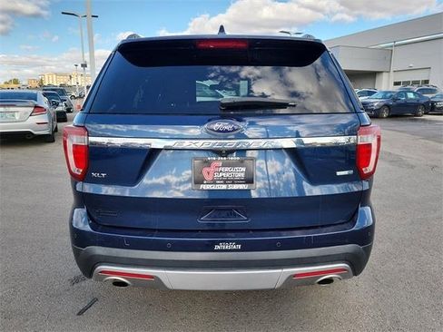 Used 2016 Ford Explorer XLT w/ Equipment Group 202A image 4