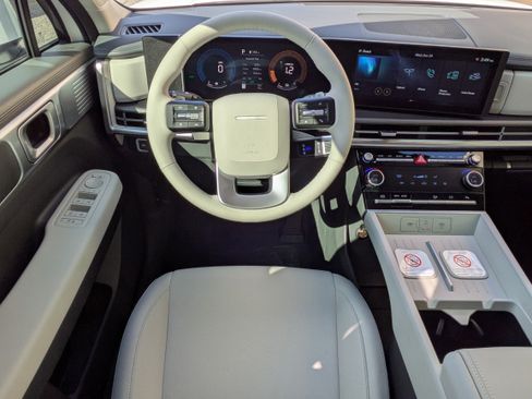 New 2026 Hyundai Santa Fe SE image 17