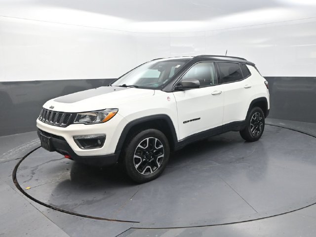 Used 2020 Jeep Compass Trailhawk AWD/4WD image 3